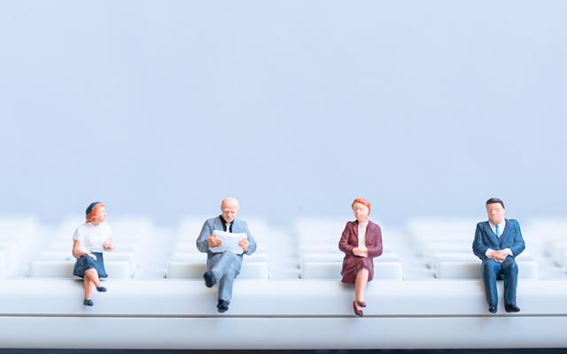 Agents i dinàmiques per a la governança d’una societat longeva