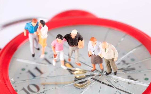 Derechos humanos, discriminación y maltrato por motivos de edad